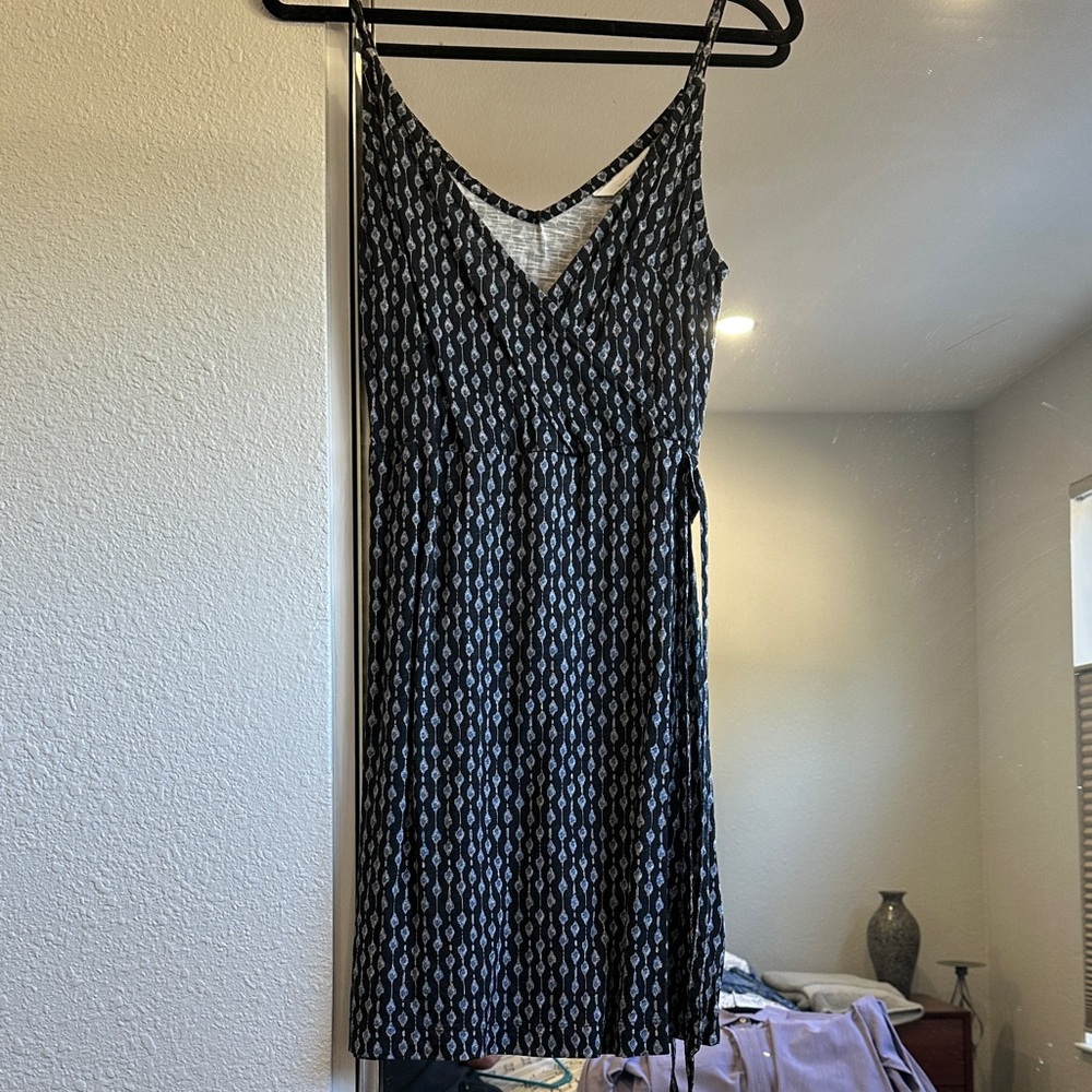 H&M Black and White Geometric Mini Dress